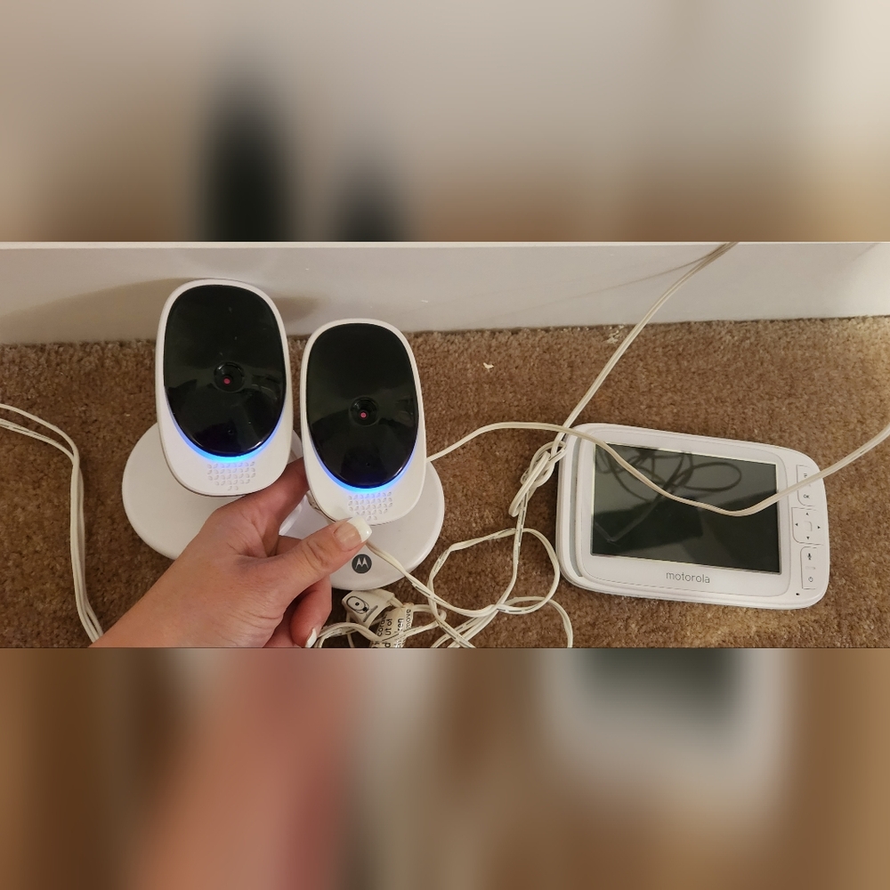 Motorola ComfortPU50 Cameras and Monitor